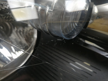 AA046037; Фара галоген правая (5K1941006P) для Volkswagen Golf/БУ; Оригинал; Р1, Мелкий дефект; 