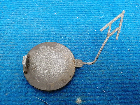 Фотография детали AA042484; Заглушка буксир. крюка заднего бампера (4G5 807 441) для Audi A6 IV (C7) Sedan (2011-2014)/БУ; Оригинал; Р0, Хорошее; . Фото номер 2