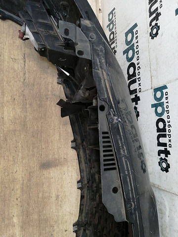 Фотография детали AA041726; Бампер передний, Sport; без паркт.; без омыват. (BBN2-50031) для Mazda 3 BL/БУ; Оригинал; Р1, Мелкий дефект; . Фото номер 13