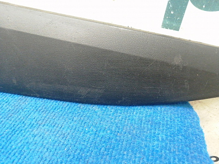 AA035743; Накладка на дверь передняя левая (87723-2S000) для Hyundai IX35/БУ; Оригинал; Р1, Мелкий дефект; 