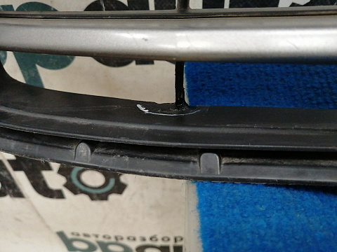 Фотография детали AA038709; Решетка переднего бампера (53102-60010) для Lexus LX570, LX450D рест. (2012 — 2015)/БУ; Оригинал; Р1, Мелкий дефект; . Фото номер 11