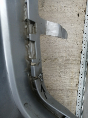 Фотография детали AA046128; Бампер передний; под паркт.; под омыват. (7S71-17757-A) для Ford Mondeo/БУ; Оригинал; Р1, Мелкий дефект; . Фото номер 8