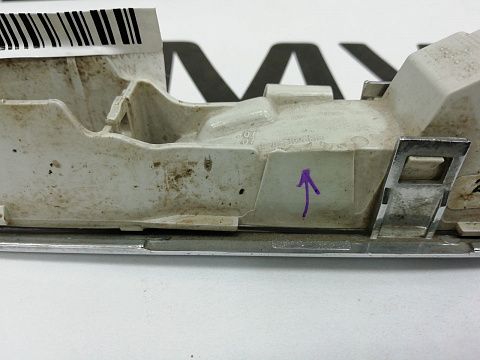Фотография детали AA005568; Повторитель поворота левый (63137154167) для BMW 5 серия F10 F11/БУ; Оригинал; Р1, Мелкий дефект; . Фото номер 6