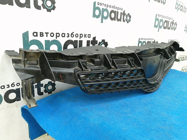 Решётка радиатора Тойота Аурис I 2007- 2010, б/у, фото 2