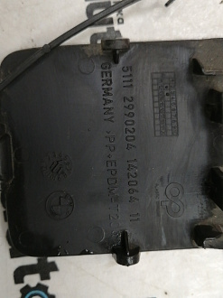 AA029617; Заглушка буксир. крюка переднего бампера (51112990204) для BMW Х1 I (E84) (2009-2012)/БУ; Оригинал; Р1, Мелкий дефект; 