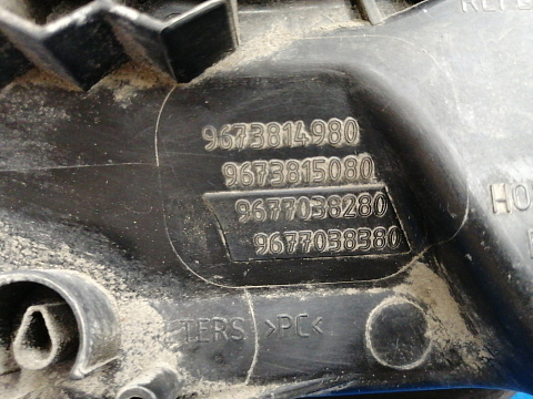 Фотография детали AA029492; Фара галоген левая (9673814980) для Citroen DS3 (2010-2014)/БУ; Оригинал; Р1, Мелкий дефект; . Фото номер 18