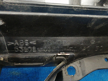 AA034635; Решетка радиатора (53101-60521) для Lexus LX570, LX450D (2008 — 2011)/БУ; Оригинал; Р2, Удовлетворительное; 