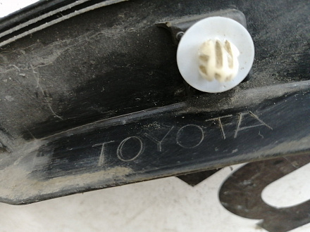 AA016845; Накладка на переднее крыло, расширитель правый (75601-42130) для Toyota Rav4 40 (2013 — 2015)/БУ; Оригинал; Р2, Удовлетворительное; 