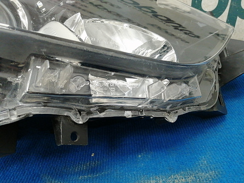 Фотография детали AA037188; Фара правая галоген (GHR4-51030) для Mazda 6 III (GJ) (2012-2015)/БУ; Оригинал; Р1, Мелкий дефект; . Фото номер 7