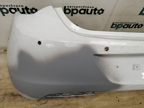 Фотография детали AA037257; Бампер задний; под паркт. (13266587) для Opel Astra J HB 5D (2010 - 2012)/БУ; Оригинал; Р1, Мелкий дефект; . Фото номер 5