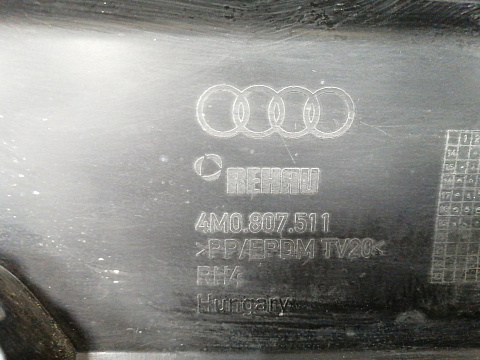 Фотография детали AA032340; Бампер задний, S-line; под паркт. (4M0807511) для Audi Q7 II (2015-2020)/БУ; Оригинал; Р2, Удовлетворительное; . Фото номер 24