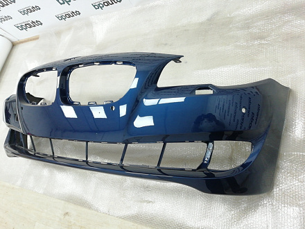AA004122; Бампер передний, 4 отв. под датчики; под паркт.; под омыват. (51117200712) для BMW 5 серия F10 F11/БУ; Оригинал; Р0, Хорошее; (A76) Темно-синий перламутр