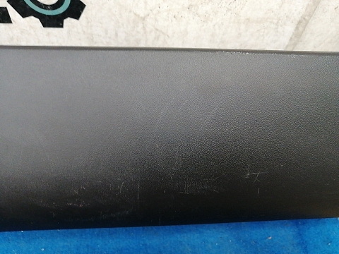 Фотография детали AA034505; Накладка порога левая (87753-2S000) для Hyundai IX35/БУ; Оригинал; Р1, Мелкий дефект; . Фото номер 6