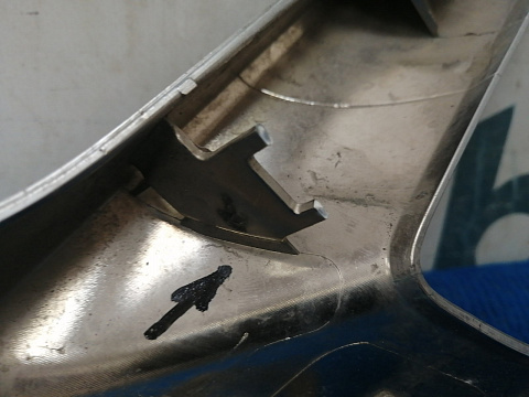 Фотография детали AA038632; Накладка переднего бампера правая под фарой, хром (6600012332) для Geely Coolray I (2020 -2023)/БУ; Оригинал; Р0, Хорошее; . Фото номер 9