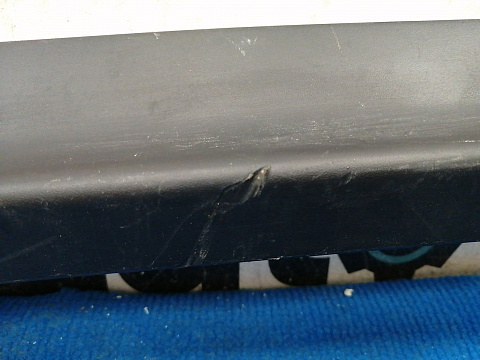 Фотография детали AA036945; Юбка заднего бампера (52169-0K170) для Toyota Fortuner/БУ; Оригинал; Р1, Мелкий дефект; . Фото номер 7