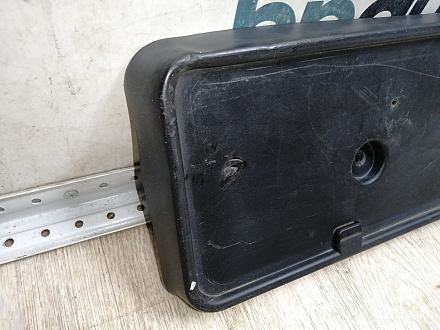 AA045449; Площадка под номер (BB53-17A385) для Ford Explorer V (2011-2015)/БУ; Оригинал; Р1, Мелкий дефект; 