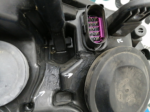 Фотография детали AA026821; Фара галоген левая (8V41-13W030-AG) для Ford Kuga I (2008-2012)/БУ; Оригинал; Р2, Удовлетворительное; . Фото номер 12
