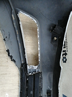 AA045819; Бампер передний; под паркт.; под омыват. (3G0807221) для Volkswagen Passat/БУ; Оригинал; Р1, Мелкий дефект; 