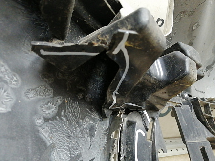 AA044864; Бампер передний; без паркт.; под омыват. (9674576177) для Peugeot 308 I рест. (2011-2015)/БУ; Оригинал; Р1, Мелкий дефект; 