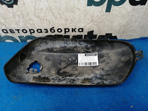 Фотография детали AA032387; Накладка переднего бампера правая, на решетку (9653583377) для Peugeot 307 I рест. (2005-2008)/БУ; Оригинал; Р1, Мелкий дефект; . Фото номер 7