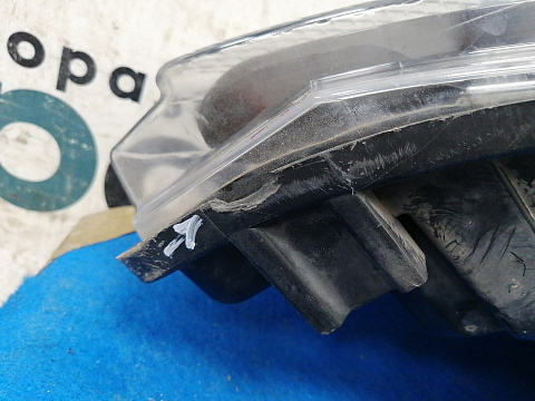 Фотография детали AA026801; Фара галоген левая, черный отражатель (8A61-13W030-AF) для Ford Fiesta VI (2008-2013)/БУ; Оригинал; Р1, Мелкий дефект; . Фото номер 5