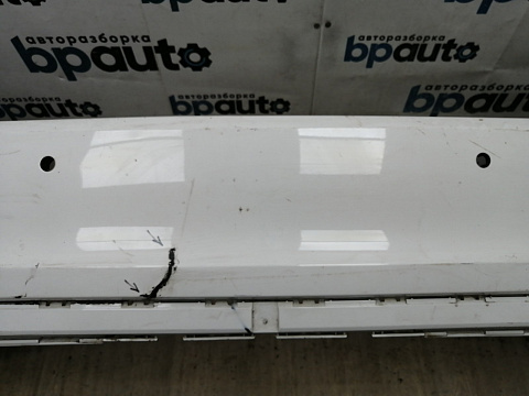 Фотография детали AA044442; Бампер задний; под паркт. (5C6807421) для Volkswagen Jetta VI (2010- 2014)/БУ; Оригинал; Р1, Мелкий дефект; . Фото номер 4