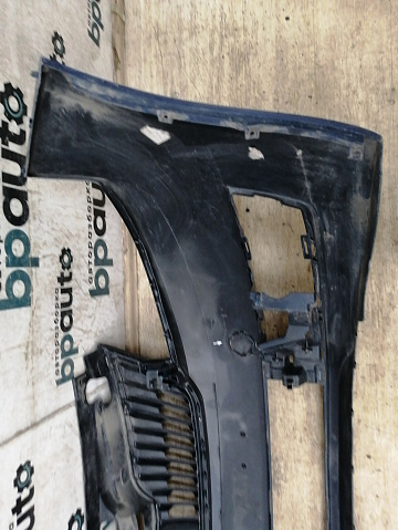 Фотография детали AA028966; Бампер передний; без паркт.; без омыват. (60U 807 217B) для Skoda Rapid/БУ; Оригинал; Р1, Мелкий дефект; . Фото номер 19