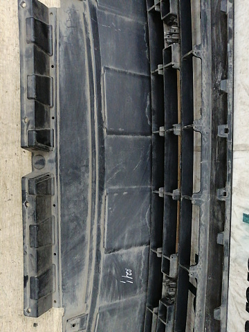 Фотография детали AA029579; Юбка переднего бампера; под паркт. (5NR805903B) для Volkswagen Tiguan II рест. (2020- 2023)/БУ; Оригинал; Р1, Мелкий дефект; . Фото номер 14