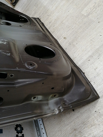 Фотография детали AA044938; Дверь передняя правая (6800165844) для Suzuki Grand Vitara/БУ; Оригинал; Р2, Удовлетворительное; . Фото номер 26