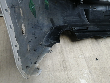 AA045942; Бампер задний; под паркт. (GS1M-50221) для Mazda 6 GH/БУ; Оригинал; Р1, Мелкий дефект; 