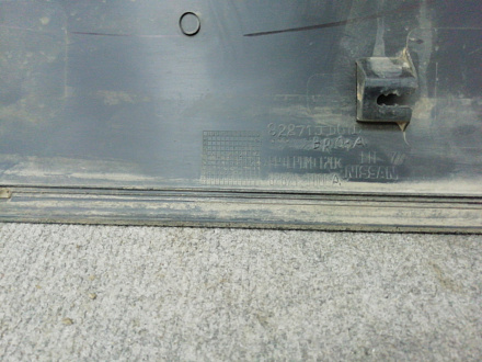 AA006798; Накладка задней левой двери (82871-JD00A) для Nissan Qashqai/БУ; Оригинал; Р1, Мелкий дефект; 