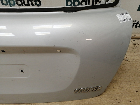 Фотография детали AA038039; Крышка багажника (41002752015) для Mini Hatch R56/БУ; Оригинал; Р2, Удовлетворительное; . Фото номер 9