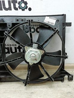 AA003193; Диффузор радиатора для Mazda 3 BL/Нов с деф; Неоригинал; Р0, Хорошее; 