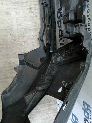 Фотография детали AA044842; Бампер передний; под паркт.; под омыват. (6400J511ZZ) для Mitsubishi Pajero Sport III рест. (2019-н.в.)/БУ; Оригинал; Р1, Мелкий дефект; . Фото номер 11