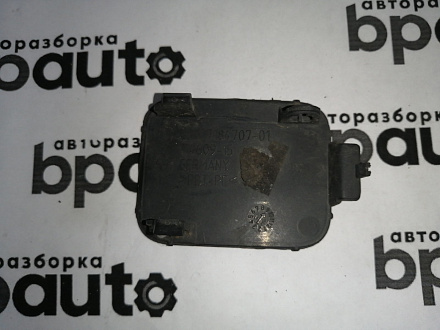 AA045310; Заглушка буксир.крюка переднего бампера (51117184707) для BMW 5 серия Е60 Е61/БУ; Оригинал; Р1, Мелкий дефект; 