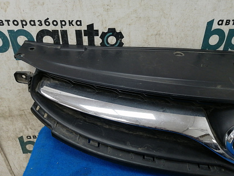 Фотография детали AA028822; Решетка радиатора (86351-3X000) для Hyundai Elantra V (MD) (2010-2013)/БУ; Оригинал; Р1, Мелкий дефект; . Фото номер 4