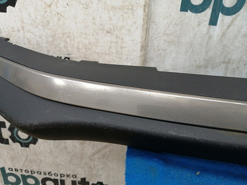 Фотография детали AA031506; Накладка на нижнюю часть переднего бампера (52711-42040) для Toyota Rav4 40 (2013 — 2015)/БУ; Оригинал; Р2, Удовлетворительное; . Фото номер 9