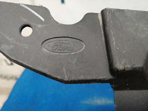 Фотография детали AA037733; Решетка радиатора, матовая (AM21-R8200-C) для Ford C-MAX II (2010-2015)/БУ; Оригинал; Р2, Удовлетворительное; . Фото номер 11