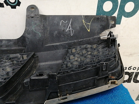 Фотография детали AA037716; Решетка радиатора (62310-3UB0A) для Nissan X-Trail II (T31) рест. (2011-2015)/БУ; Оригинал; Р1, Мелкий дефект; . Фото номер 14