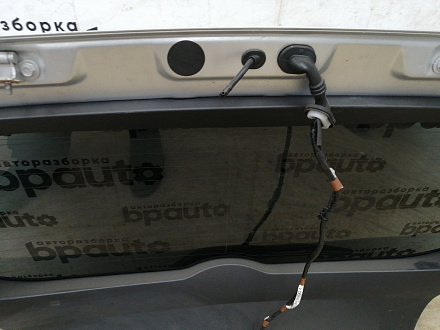 AA010645; Крышка багажника (67005-12B80) для Toyota Auris I рест. (2010- 2013)/БУ; Оригинал; Р0, Хорошее; (1F7) Серебро металик