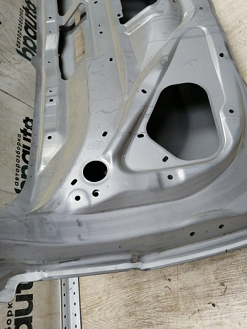 Фотография детали AA044376; Крышка багажника; под камер. (5801B818) для Mitsubishi Outlander/Нов с деф; Оригинал; Р1, Мелкий дефект; . Фото номер 14