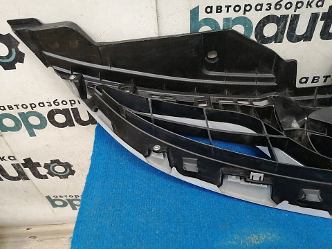 Фотография детали AA038726; Решетка радиатора, Sport (GDL6-50712) для Mazda 6 GH/БУ; Оригинал; Р2, Удовлетворительное; . Фото номер 19