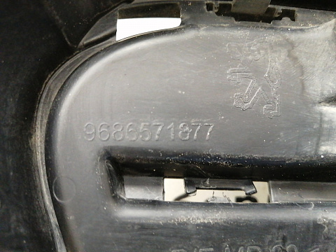 Фотография детали AA038912; Решетка переднего бампера (9686571877) для Peugeot 508 (2011-2014)/БУ; Оригинал; Р2, Удовлетворительное; . Фото номер 20