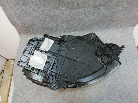 Фотография детали AA001211; Фара левая ксенон, под 2 блока (95B.941.031.CF) для Porsche Macan I (2014-2018)/БУ; Оригинал; Р0, Хорошее; . Фото номер 3