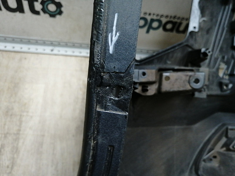 Фотография детали AA044842; Бампер передний; под паркт.; под омыват. (6400J511ZZ) для Mitsubishi Pajero Sport III рест. (2019-н.в.)/БУ; Оригинал; Р1, Мелкий дефект; . Фото номер 29