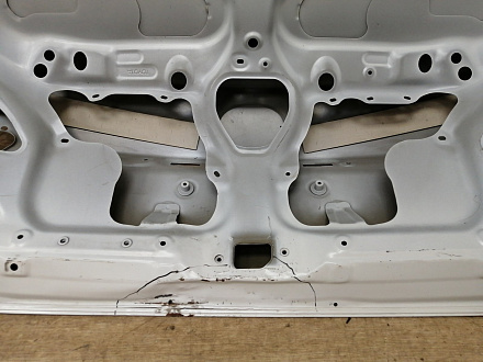 AA038131; Крышка багажника (64401-02A30) для Toyota Corolla/БУ; Оригинал; Р2, Удовлетворительное; 