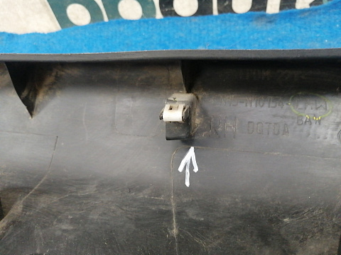 Фотография детали AA034713; Накладка порога правая (CN15-N10154) для Ford EcoSport I (2014-2018)/БУ; Оригинал; Р1, Мелкий дефект; . Фото номер 12