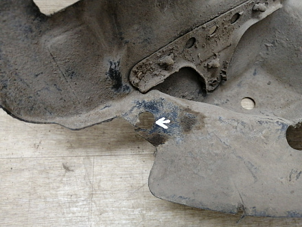 AA017577; Подкрылок передний правый (53805-60041) для Toyota Land Cruiser Prado 150 (2010 — 2013)/БУ; Оригинал; Р1, Мелкий дефект; 