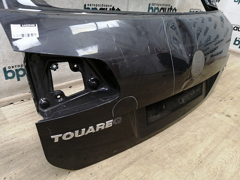 Фотография детали AA029456; Крышка багажника (7P6827025) для Volkswagen Touareg/БУ; Оригинал; Р2, Удовлетворительное; . Фото номер 10