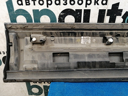 AA035526; Накладка передней левой двери, матовая (8U0 853 959 D) для Audi Q3 I (2011-2014)/БУ; Оригинал; Р1, Мелкий дефект; 